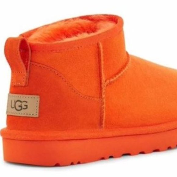 UGG Womens Classic Ultra Mini Ankle Boot - Picture 2 of 8